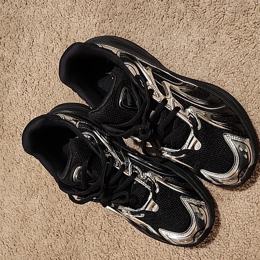 Puma Sneakers